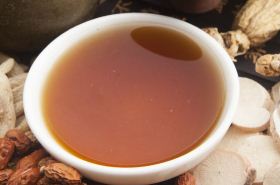 Bai Tong Tang: Benefits, Uses, and How It Works