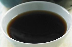 You Gui Yin herbal decoction in a bowl