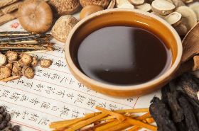 Wu Zhu Yu Decoction: Uses, Benefits, and Precautions