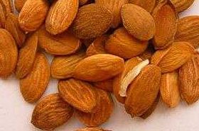 Peach Kernel: Benefits, Uses & Dosage in TCM